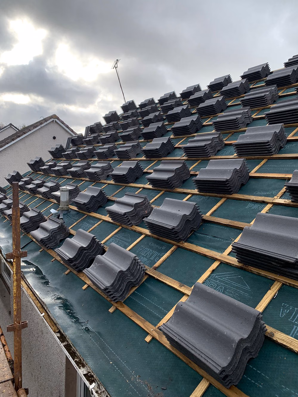 Close-up of cleared guttering and fascia by DSY Roofing & Building Contractors